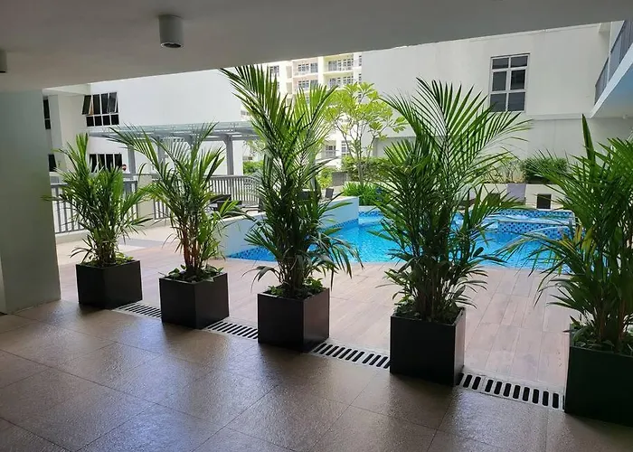 Luxury @ Bgc Sleeps 6 Comfortably Fast Wifi Pool! Apartamento Manila