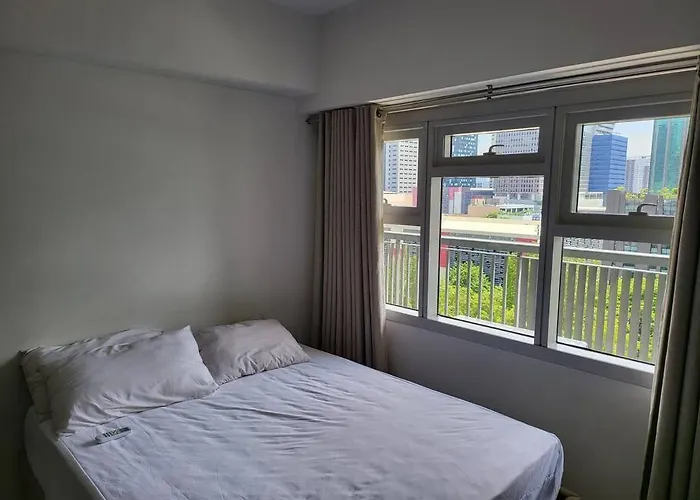 Luxury @ Bgc Sleeps 6 Comfortably Fast Wifi Pool! Apartamento *