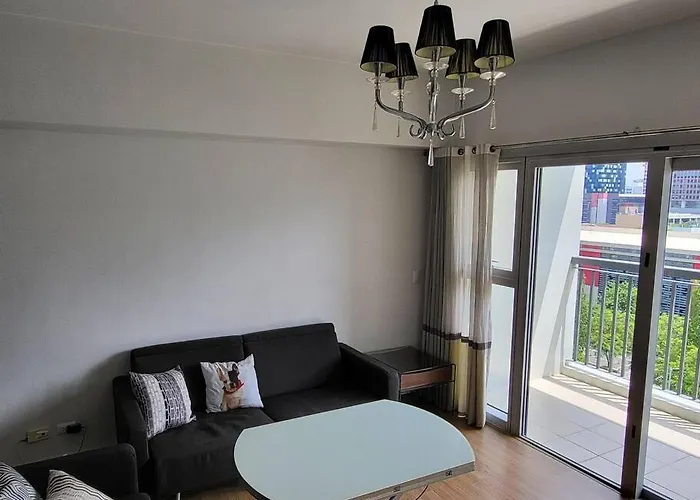 Apartamento Luxury @ Bgc Sleeps 6 Comfortably Fast Wifi Pool!