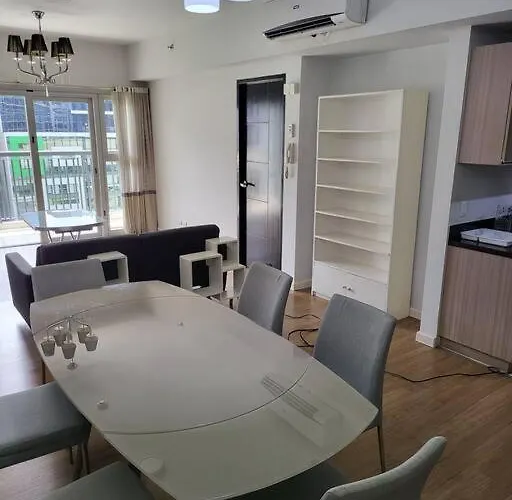 Apartamento Luxury @ Bgc Sleeps 6 Comfortably Fast Wifi Pool!