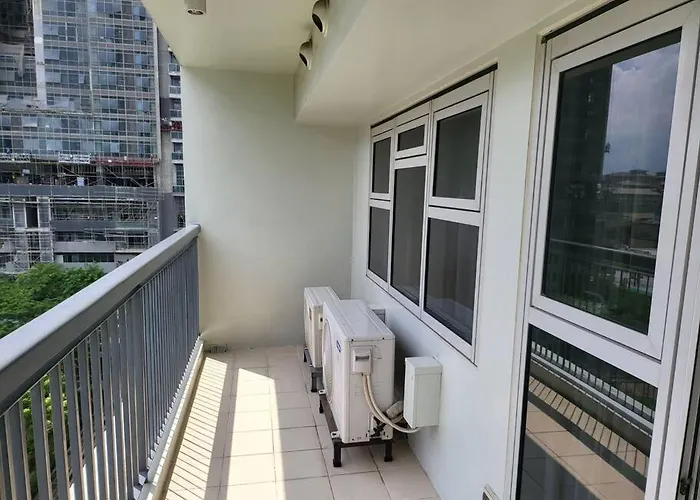 Luxury @ Bgc Sleeps 6 Comfortably Fast Wifi Pool! Apartamento