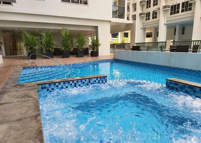 Luxury @ Bgc Sleeps 6 Comfortably Fast Wifi Pool! Apartamento *